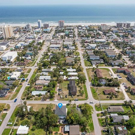 Few Steps To Ocean-4 Beach Cruisers & Free Parking & Private Backyard Jacksonville Beach Exterior photo