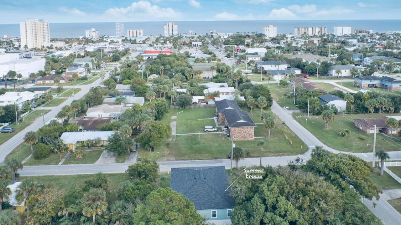Few Steps To Ocean-4 Beach Cruisers & Free Parking & Private Backyard Jacksonville Beach Exterior photo