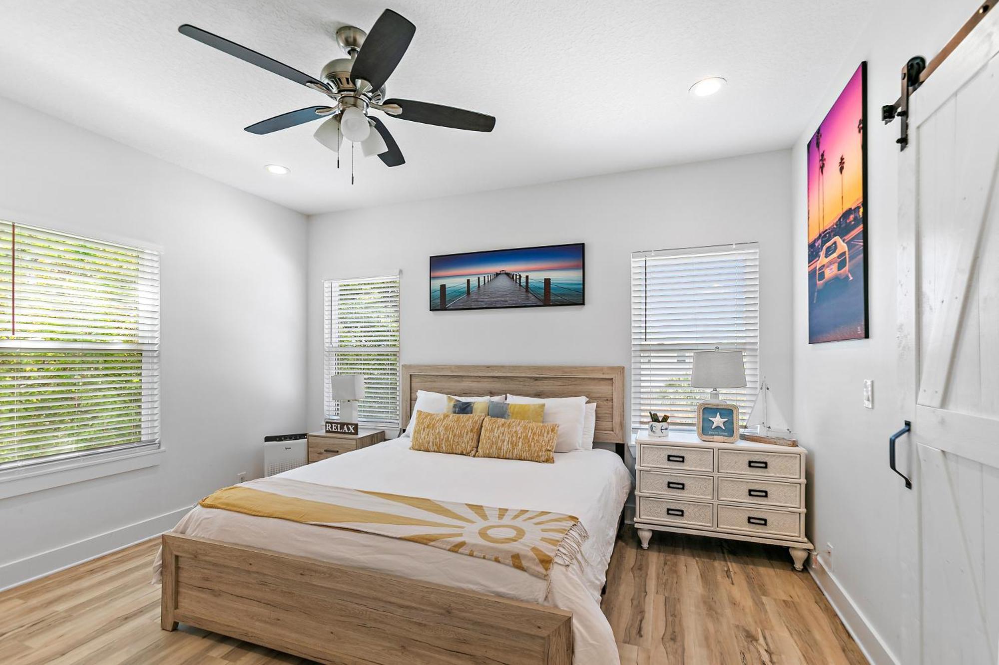 Few Steps To Ocean-4 Beach Cruisers & Free Parking & Private Backyard Jacksonville Beach Exterior photo