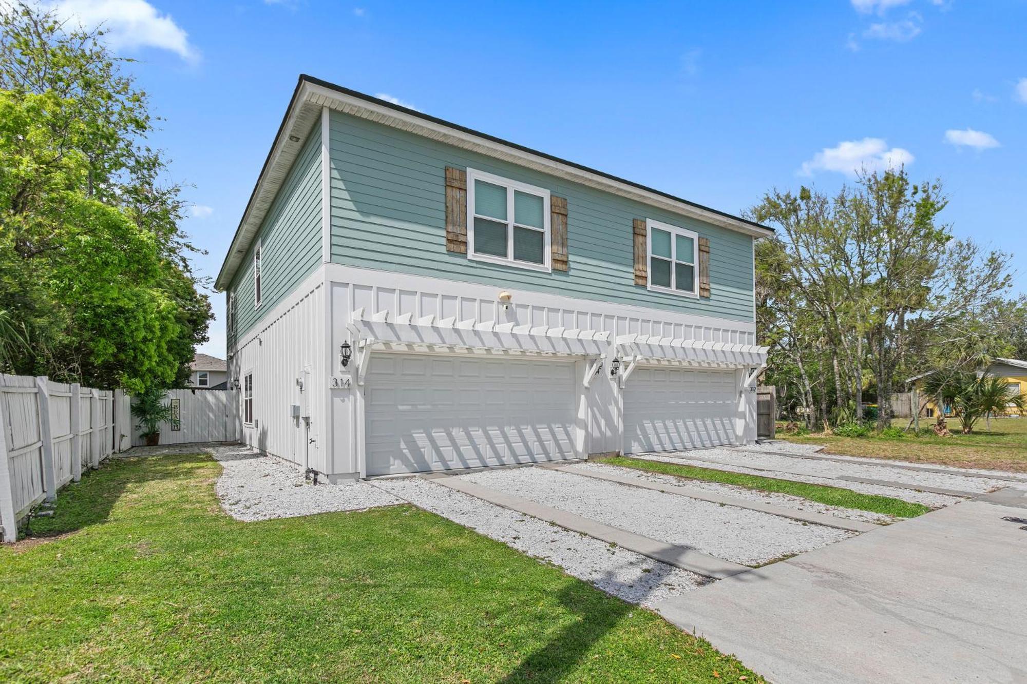 Few Steps To Ocean-4 Beach Cruisers & Free Parking & Private Backyard Jacksonville Beach Exterior photo
